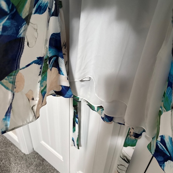 White House Black Market sleeved godet dress, petite 4 - Picture 8 of 8